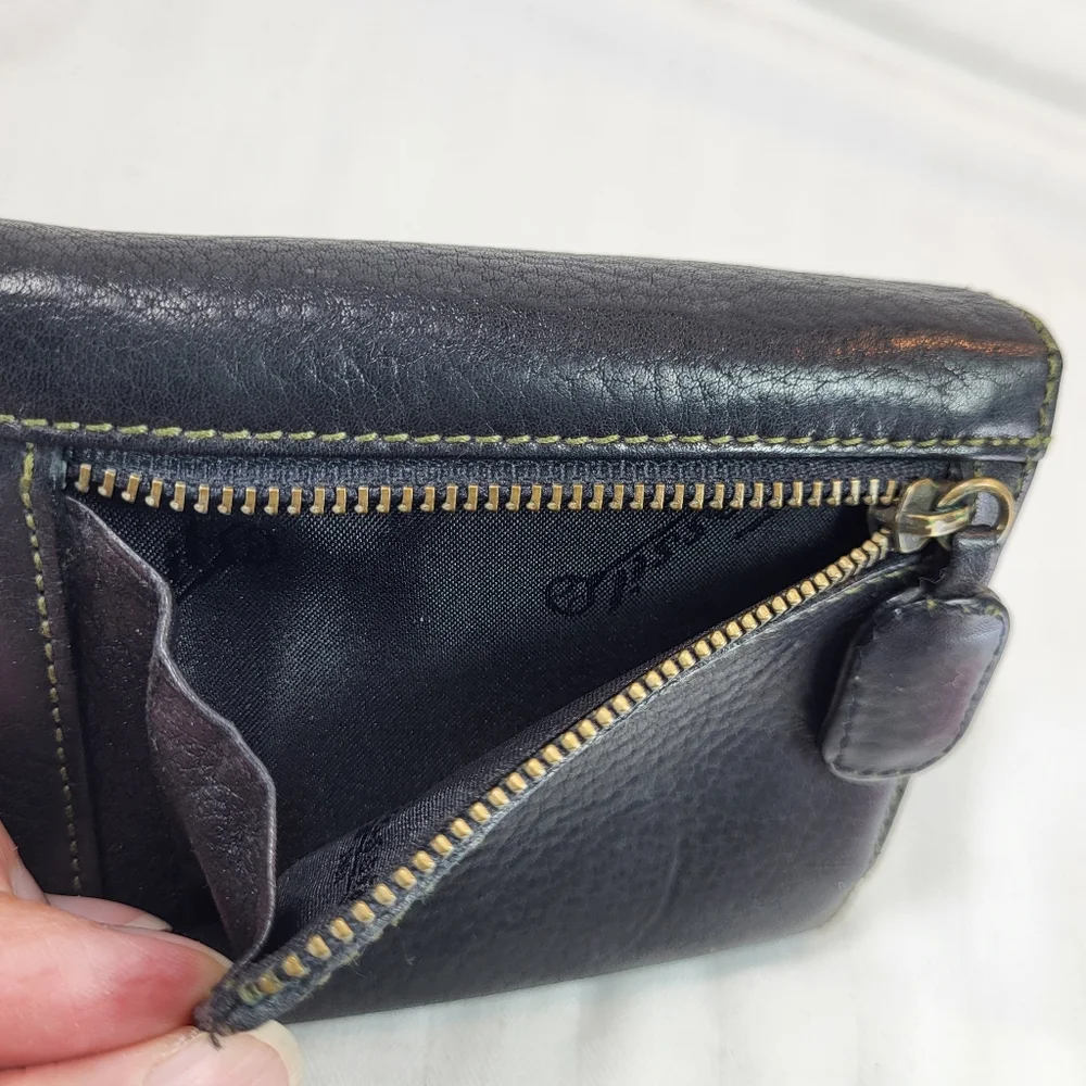 Fossil Black Leather WALLET Snaps Zipper Coin Purse Cards ID 4.5x4 Pebbled - Picture 4 of 13